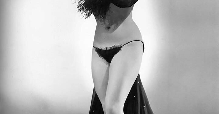 The Burlesque Bombshell Who Lit Up America’s Golden Stage