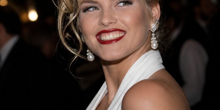 Anna Nicole Smith’s Daughter Dannielynn Stirs Fresh Interest After New Interview Featuring Father Larry Birkhead — Photos