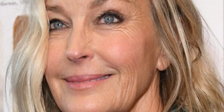 Bo Derek (66) forgot how old she was and showed her naked body in nothing but a tiny bikini! The fans of the actress even had to double-check the actress’s age! New photos in comments